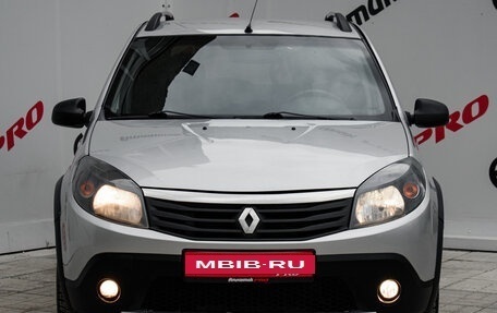 Renault Sandero I, 2013 год, 710 000 рублей, 2 фотография