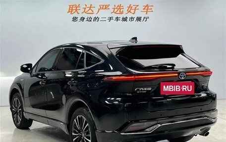 Toyota Venza, 2022 год, 3 450 000 рублей, 5 фотография
