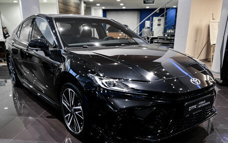 Toyota Camry, 2024 год, 4 200 000 рублей, 3 фотография