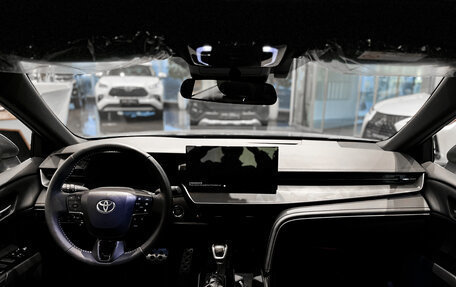 Toyota Camry, 2024 год, 4 200 000 рублей, 14 фотография