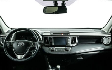 Toyota RAV4, 2017 год, 2 498 898 рублей, 13 фотография