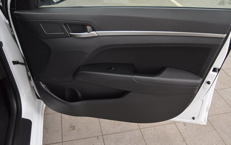 Hyundai Elantra VI рестайлинг, 2019 год, 1 930 000 рублей, 17 фотография