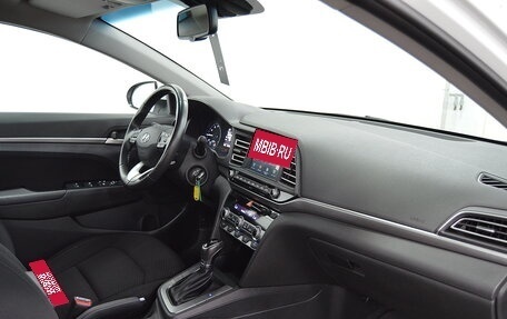 Hyundai Elantra VI рестайлинг, 2019 год, 1 930 000 рублей, 10 фотография