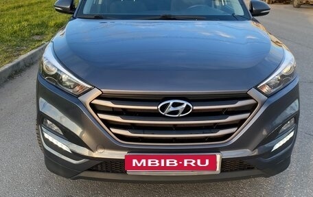 Hyundai Tucson III, 2018 год, 1 900 000 рублей, 1 фотография