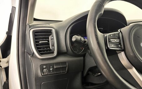 KIA Sportage IV рестайлинг, 2019 год, 1 800 000 рублей, 9 фотография