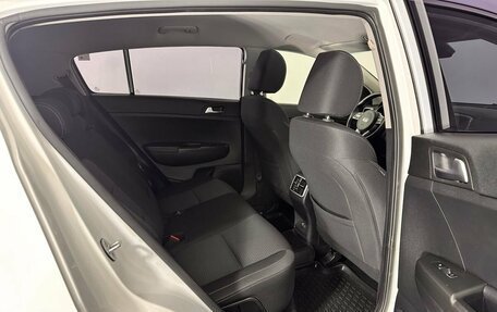 KIA Sportage IV рестайлинг, 2019 год, 1 800 000 рублей, 16 фотография