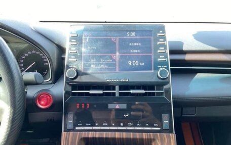 Toyota Avalon, 2022 год, 2 950 000 рублей, 14 фотография
