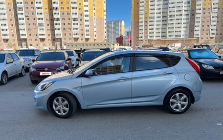 Hyundai Solaris II рестайлинг, 2013 год, 910 000 рублей, 5 фотография