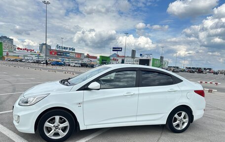 Hyundai Solaris II рестайлинг, 2013 год, 810 000 рублей, 8 фотография