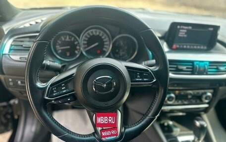 Mazda 6, 2017 год, 1 680 000 рублей, 14 фотография