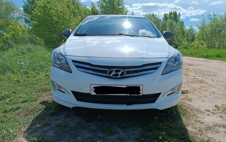 Hyundai Solaris II рестайлинг, 2014 год, 1 100 000 рублей, 5 фотография