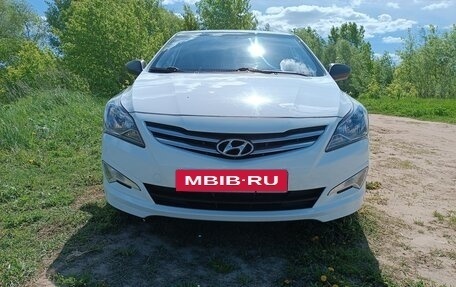 Hyundai Solaris II рестайлинг, 2014 год, 1 100 000 рублей, 16 фотография