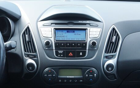 Hyundai ix35 I рестайлинг, 2011 год, 1 250 000 рублей, 12 фотография