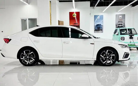 Skoda Octavia IV, 2022 год, 1 690 000 рублей, 5 фотография