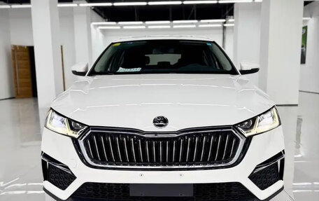 Skoda Octavia IV, 2022 год, 1 690 000 рублей, 2 фотография