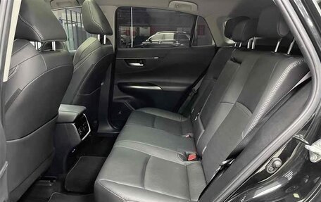 Toyota Venza, 2022 год, 3 600 000 рублей, 23 фотография