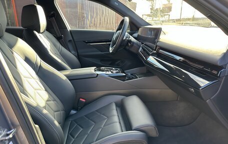 BMW 5 серия, 2024 год, 9 750 000 рублей, 10 фотография