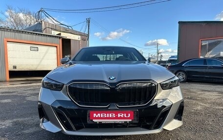 BMW 5 серия, 2024 год, 9 750 000 рублей, 2 фотография