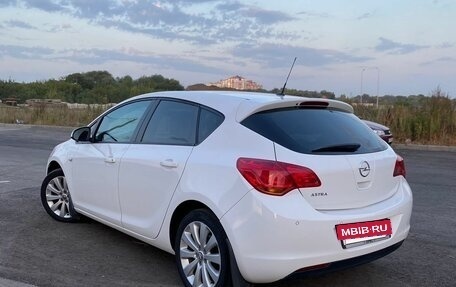 Opel Astra J, 2010 год, 740 000 рублей, 5 фотография