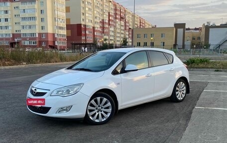 Opel Astra J, 2010 год, 740 000 рублей, 6 фотография