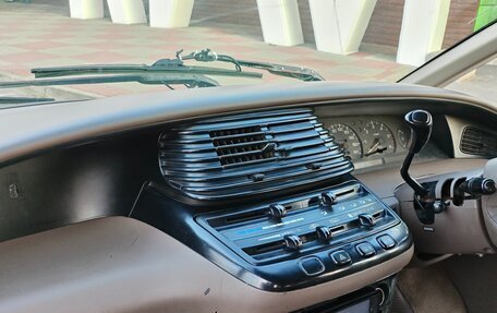 Toyota Estima III рестайлинг -2, 1993 год, 288 000 рублей, 21 фотография