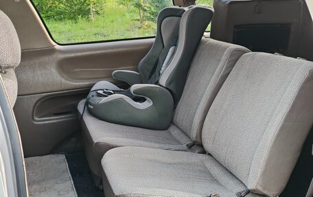 Toyota Estima III рестайлинг -2, 1993 год, 288 000 рублей, 22 фотография