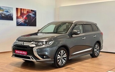 Mitsubishi Outlander III рестайлинг 3, 2018 год, 2 650 000 рублей, 1 фотография