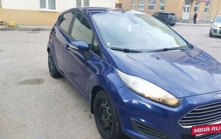 Ford Fiesta, 2015 год, 600 000 рублей, 2 фотография