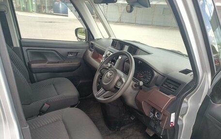 Toyota Roomy I, 2019 год, 1 420 000 рублей, 16 фотография
