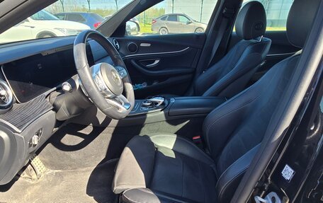 Mercedes-Benz E-Класс, 2019 год, 3 400 000 рублей, 5 фотография