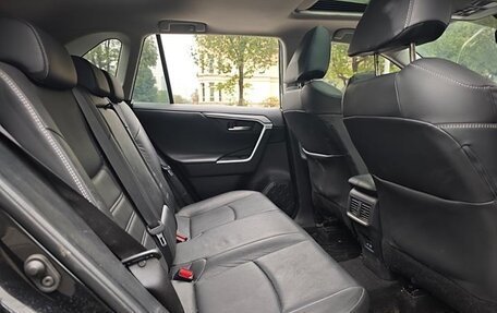 Toyota RAV4, 2021 год, 2 230 000 рублей, 12 фотография