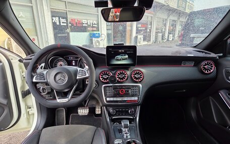 Mercedes-Benz A-Класс AMG, 2018 год, 2 200 000 рублей, 9 фотография
