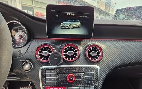 Mercedes-Benz A-Класс AMG, 2018 год, 2 200 000 рублей, 11 фотография