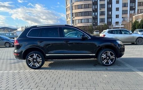 Volkswagen Touareg III, 2011 год, 1 450 000 рублей, 12 фотография