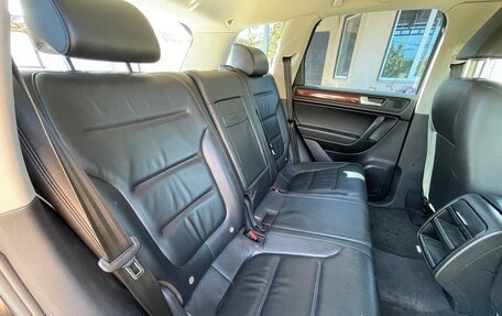 Volkswagen Touareg III, 2011 год, 1 450 000 рублей, 13 фотография