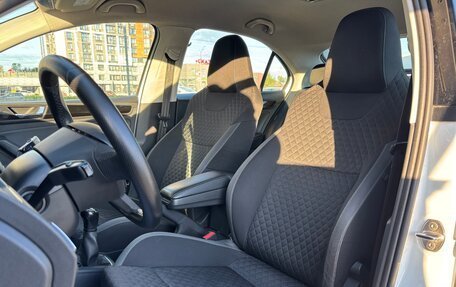 Skoda Rapid I, 2018 год, 1 039 000 рублей, 10 фотография