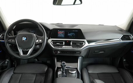 BMW 3 серия, 2021 год, 3 240 000 рублей, 15 фотография