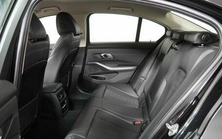 BMW 3 серия, 2021 год, 3 240 000 рублей, 13 фотография