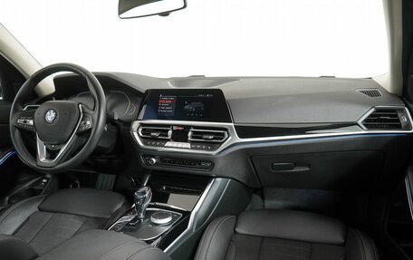 BMW 3 серия, 2021 год, 3 240 000 рублей, 14 фотография