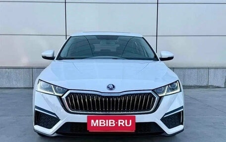 Skoda Octavia RS, 2021 год, 1 919 199 рублей, 2 фотография