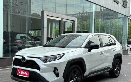 Toyota RAV4, 2022 год, 2 880 000 рублей, 1 фотография