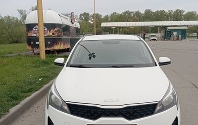 KIA Rio IV, 2021 год, 1 650 000 рублей, 1 фотография
