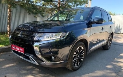 Mitsubishi Outlander III рестайлинг 3, 2022 год, 2 450 000 рублей, 1 фотография