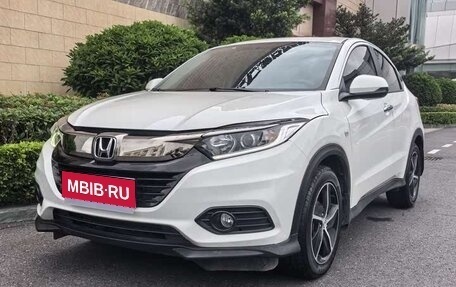 Honda Vezel, 2020 год, 1 200 000 рублей, 1 фотография