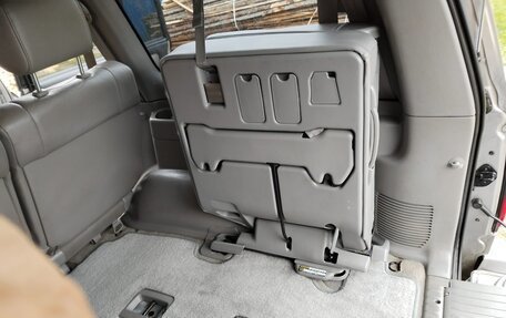 Toyota Land Cruiser 100 рестайлинг 2, 2005 год, 2 800 000 рублей, 32 фотография