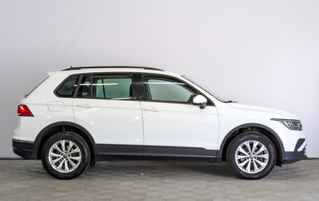 Volkswagen Tiguan II, 2021 год, 1 870 000 рублей, 4 фотография