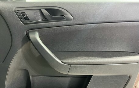 Skoda Yeti I рестайлинг, 2015 год, 1 159 000 рублей, 18 фотография