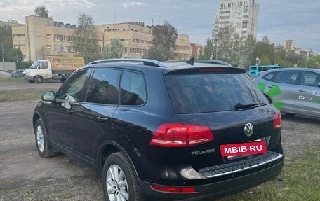 Volkswagen Touareg III, 2013 год, 1 990 000 рублей, 3 фотография
