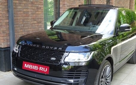 Land Rover Range Rover IV рестайлинг, 2019 год, 9 100 000 рублей, 2 фотография