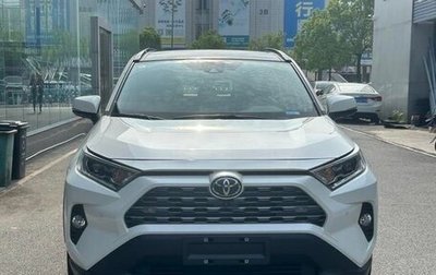 Toyota RAV4, 2021 год, 2 860 000 рублей, 1 фотография